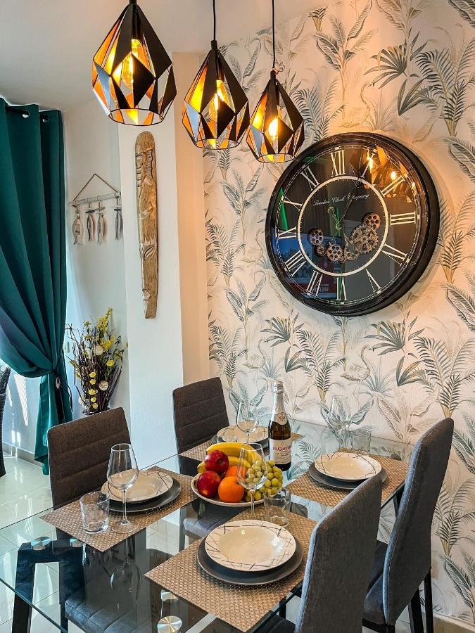 Luxory Dreamy Sunset, Seafront, Direct Access To The Promenade,Wifi,Pool,Free Parking Apartment Los Cristianos  Bagian luar foto