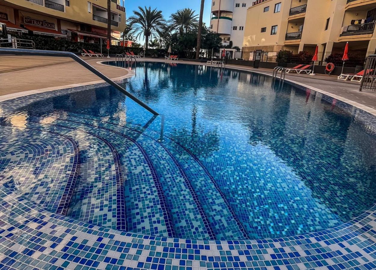 Luxory Dreamy Sunset, Seafront, Direct Access To The Promenade,Wifi,Pool,Free Parking Apartment Los Cristianos  Bagian luar foto