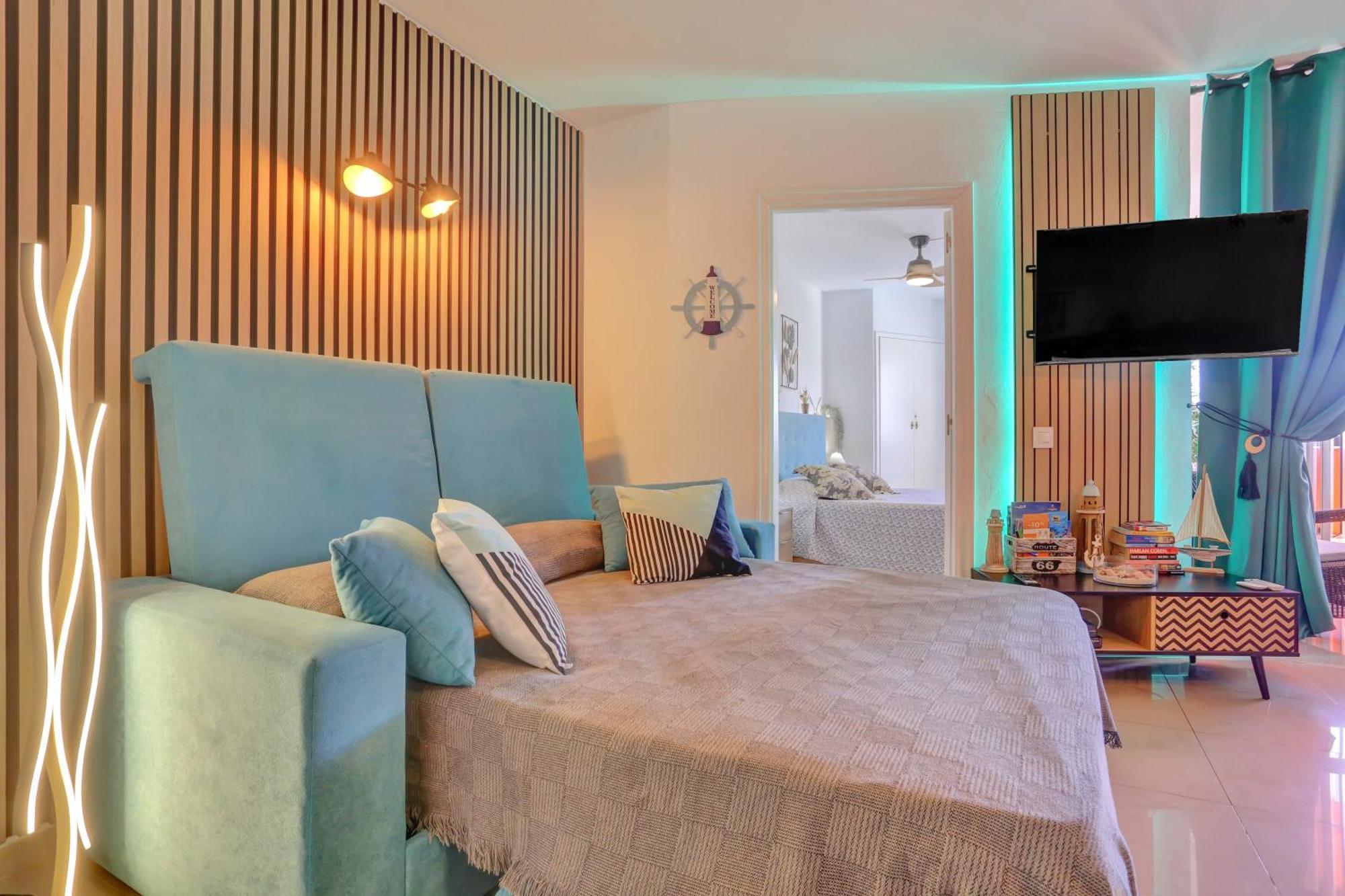 Luxory Dreamy Sunset, Seafront, Direct Access To The Promenade,Wifi,Pool,Free Parking Apartment Los Cristianos  Bagian luar foto