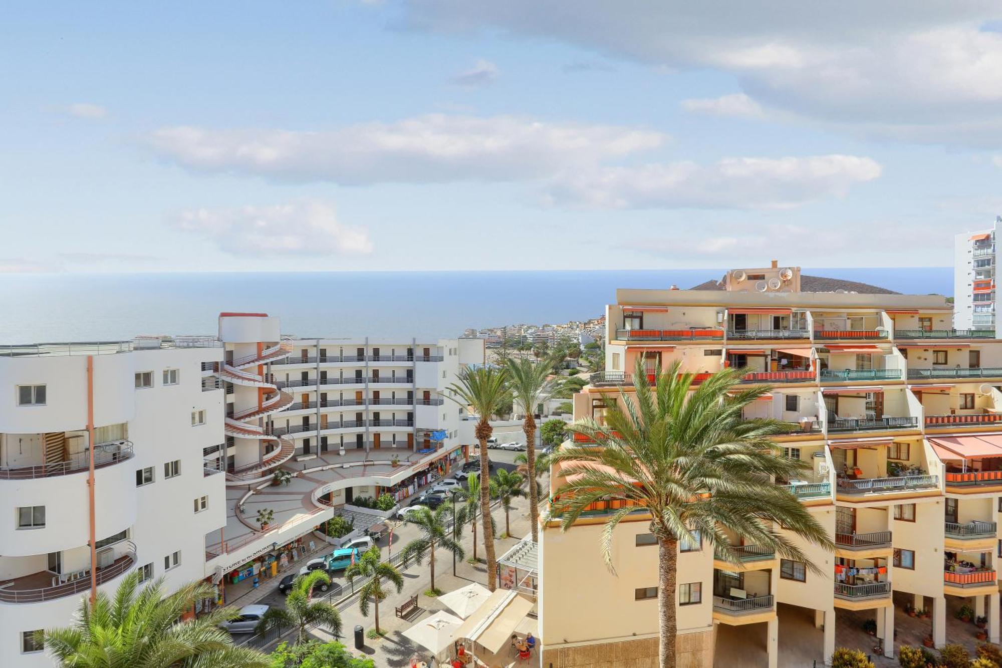 Luxory Dreamy Sunset, Seafront, Direct Access To The Promenade,Wifi,Pool,Free Parking Apartment Los Cristianos  Bagian luar foto