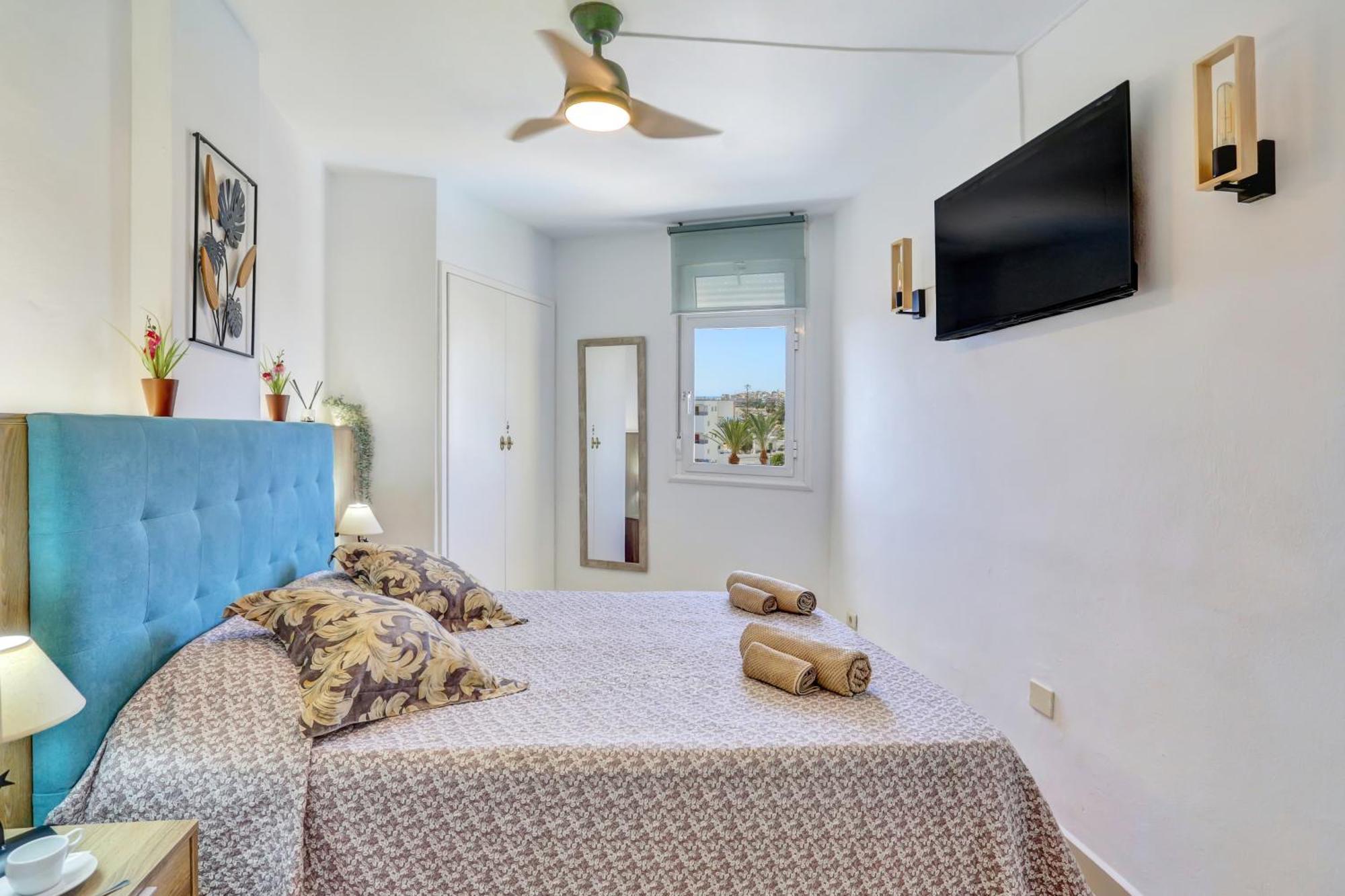 Luxory Dreamy Sunset, Seafront, Direct Access To The Promenade,Wifi,Pool,Free Parking Apartment Los Cristianos  Bagian luar foto